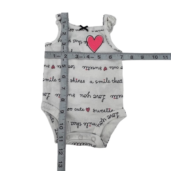 Carter’s Baby White Ruffled Sleeveless Onesie Bodysuit Size Newborn - Picture 4 of 5